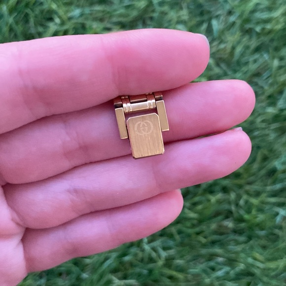 GUCCI DIAMOND S-STEEL BLACK DIAL GOLD-TONE WOMEN'S WATCH 9200L-0037540 - Picture 8 of 10